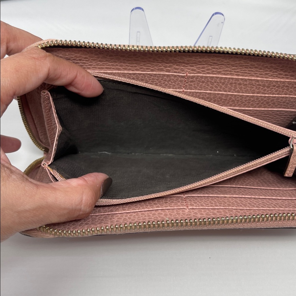 Gucci Pink Leather zipper Wallet - Picture 7 of 12